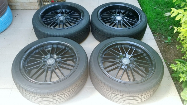 แม็กเก๋ง ขอบ17 4รู100 กว้าง7/7.5 et40/38 พร้อมยางดีสโตน 215 45R17 ปี17