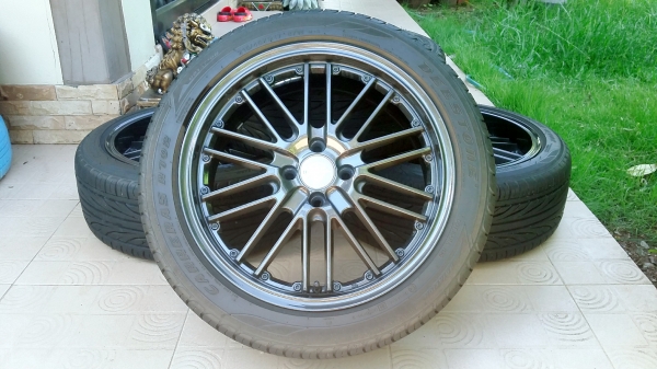 แม็กเก๋ง ขอบ17 4รู100 กว้าง7/7.5 et40/38 พร้อมยางดีสโตน 215 45R17 ปี17