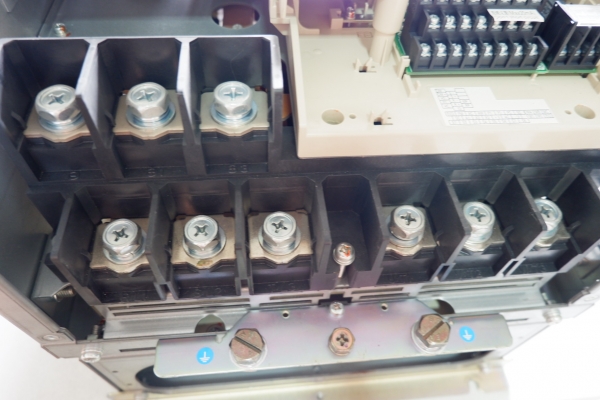 อินเวอร์เตอร์60 50แรง220v45kw37kw