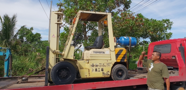 ขายด่วน125,000รถยกTOYOTA5FG25ยก2.5ตันเสาสูง3เมตรรถนอกนำเข้ายังไม่เคยใช้งานในเมืองไทยเลย