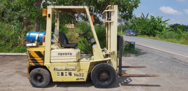 ขายด่วน125,000รถยกTOYOTA5FG25ยก2.5ตันเสาสูง3เมตรรถนอกนำเข้ายังไม่เคยใช้งานในเมืองไทยเลย