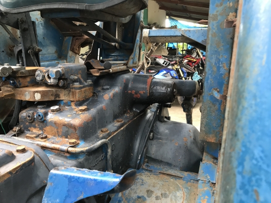 ขายด่วนครับ ford 6610 เต็มตัวครับ ใบดัน ผานหลัง