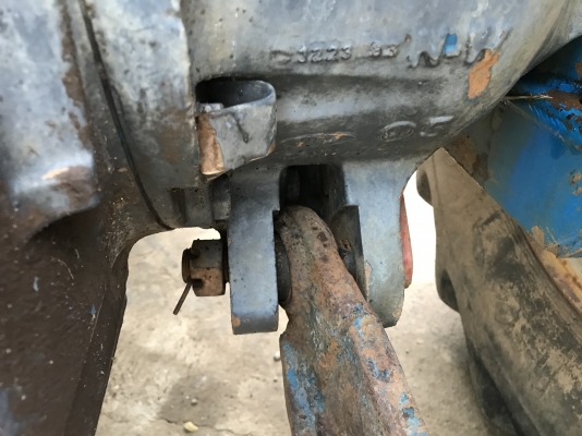 ขายด่วนครับ ford 6610 เต็มตัวครับ ใบดัน ผานหลัง