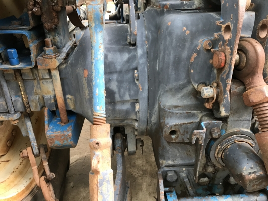 ขายด่วนครับ ford 6610 เต็มตัวครับ ใบดัน ผานหลัง