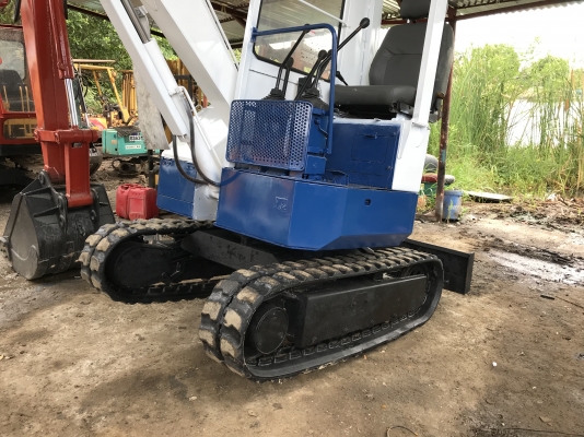 Komatsu pc28uuสภาพดีเก่าญี่ปุ่นมีใบอินวอยไม่เคยใช้ในไทย Komatsu pc28uuสภาพดีเก่าญี่ปุ่นมีใบอินวอยไม่เคยใช้ในไทย