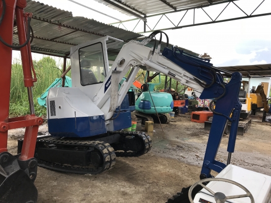 Komatsu pc28uuสภาพดีเก่าญี่ปุ่นมีใบอินวอยไม่เคยใช้ในไทย Komatsu pc28uuสภาพดีเก่าญี่ปุ่นมีใบอินวอยไม่เคยใช้ในไทย