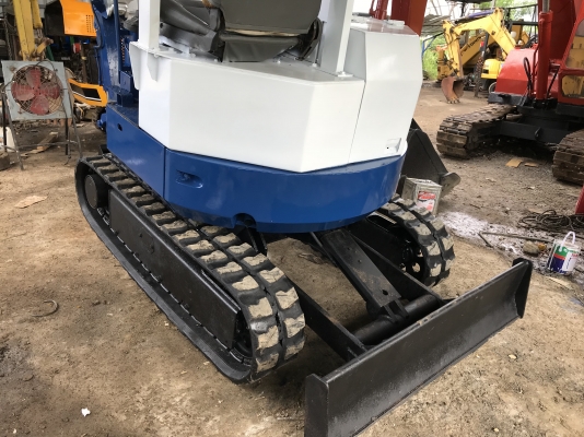 Komatsu pc28uuสภาพดีเก่าญี่ปุ่นมีใบอินวอยไม่เคยใช้ในไทย Komatsu pc28uuสภาพดีเก่าญี่ปุ่นมีใบอินวอยไม่เคยใช้ในไทย