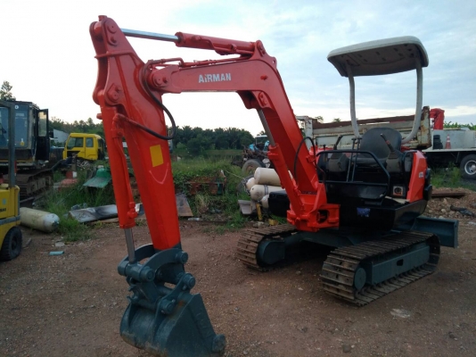 รถแบคโฮ HITACHI EX25 รถเก่านอกนำเข้า ยังไม่เคยใช้งานในไทย เครื่องดี ปั๊มแรง โซ่หนา เอวแน่น จอมอนิเตอร์ทำงานได้ปกติ สภาพดี พร้อมใช้งาน มีเอกสารใบอินวอยซ์ มี VDO การทำงานให้ชม