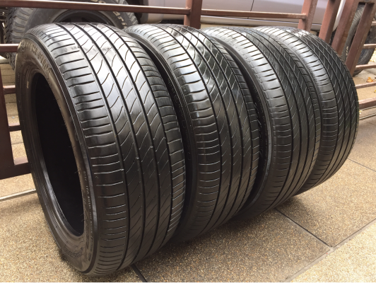 ยาง Michelin 205 55 16 ปลายปี17 ดอกเต็ม เนื้อนิ่มๆ ใช้ยาว ราคาไม่แพง