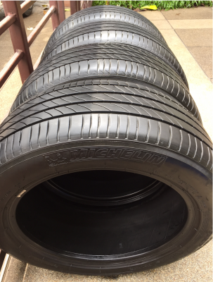 ยาง Michelin 205 55 16 ปลายปี17 ดอกเต็ม เนื้อนิ่มๆ ใช้ยาว ราคาไม่แพง