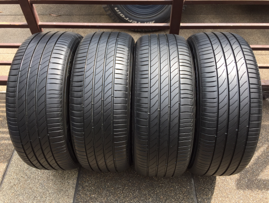 ยาง Michelin 205 55 16 ปลายปี17 ดอกเต็ม เนื้อนิ่มๆ ใช้ยาว ราคาไม่แพง