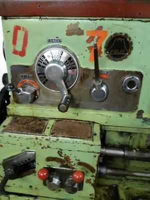 ขายเครื่องกลึงญี่ปุ่นสวิง600กลึงงานยาว1.3เมตร7ฟุตรูเพลา2นิ้วครึ่ง