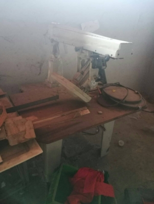 ขายโต๊เลื่อยตัดไม้ปรับองศาที่หัวได้ราคาสุดคุ้มครับ ขายโต๊เลื่อยตัดไม้ปรับองศาที่หัวได้ราคาสุดคุ้มครับ