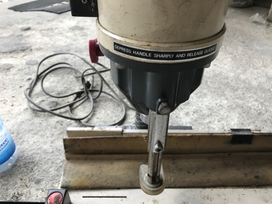 ขายแท่นสว่านเจาะขนาดเล็ก( Paper Drill ) Lihit lab 100W 220V made in Japan พร้อมรางปรับซ้ายขวา สภาพสวย พร้อมใช้งาน ราคา 3,500 บาท