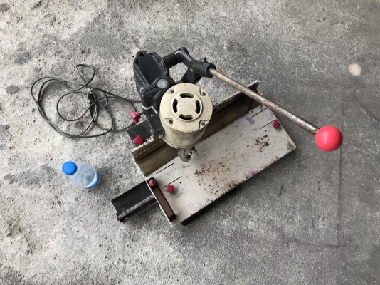 ขายแท่นสว่านเจาะขนาดเล็ก( Paper Drill ) Lihit lab 100W 220V made in Japan พร้อมรางปรับซ้ายขวา สภาพสวย พร้อมใช้งาน ราคา 3,500 บาท