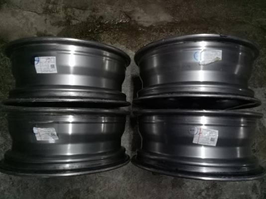 แม๊กวีโก้16&times;6.5+น๊อต20ตัว มีลอยตามการใช้งาน ไม่ซ่อมคตดุ้ง #ชุด3500บ.  สนใจติดต่อ>โทร.0879050181.จัดส่งได้ทั่วไทย