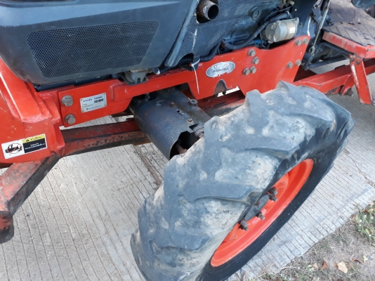 ขายL4508สภาพพร้อมใช้งานเครื่องแน่นๆเกียรดีไฮโลลิกแจ๋วๆมาพร้อมอุปกรดันหน้า+ผาน5เอกสารเล่มทะเบียนคัพ