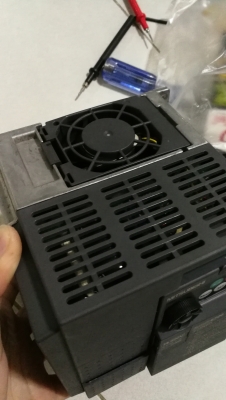 ขายอินเวอร์เตอร์มิตซู 3แรง 2.2kw ขายอินเวอร์เตอร์มิตซู 3แรง 2.2kw