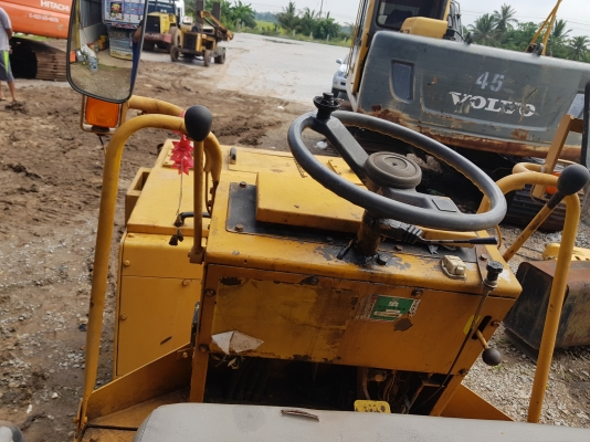 ขายรถบดBOMAG ขนาด2.5ตัน