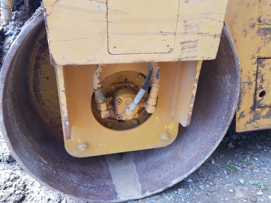 ขายรถบดBOMAG ขนาด2.5ตัน