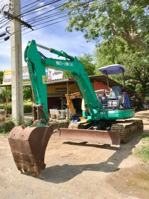 KOMATSU 40MR-1 ขนาดPC-40 <มีVDOให้ชม>รถเก่านอกมีเอกสารใบอินวอย☎️ติดต่อ 085-5632278 (ราคาต่อรองได้)