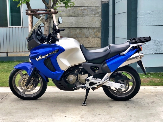 ขายครับ Honda Varadero 1,000 cc รถสะอาด สบายตา พร้อมใช้งานครับ ขายครับ Honda Varadero 1,000 cc รถสะอาด สบายตา พร้อมใช้งานครับ