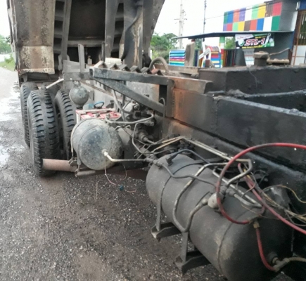 สิบล้อ ฮีโน่ FM 227LD EM100-220HP ดั้ม 2เพา <กะบะมีช่องว่าง-ติดเครน> แอร์ พ.เวอร์ ทิฟฟี  เครือง-เกียร์ เดิม ช่วงล่างเต็ม ยางดี รถห้าง สภาพดีใช้งานปกติ เล่ม,ทะเบียน พร้อมโอน