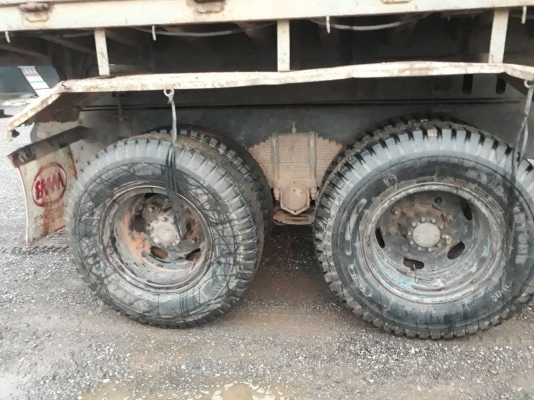 สิบล้อ ฮีโน่ FM 227LD EM100-220HP ดั้ม 2เพา <กะบะมีช่องว่าง-ติดเครน> แอร์ พ.เวอร์ ทิฟฟี  เครือง-เกียร์ เดิม ช่วงล่างเต็ม ยางดี รถห้าง สภาพดีใช้งานปกติ เล่ม,ทะเบียน พร้อมโอน