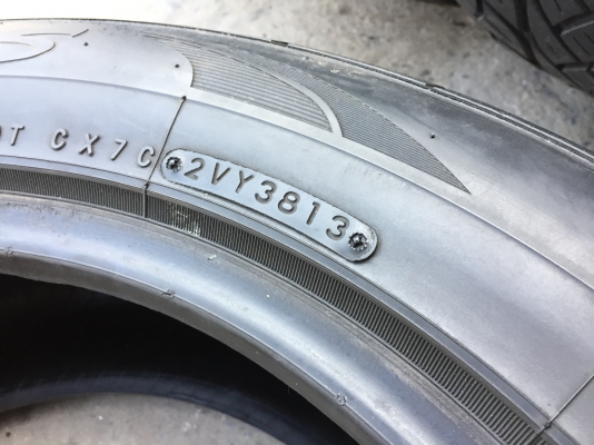 ยาง NITTO 235-55-18 ปี 13 ครบชุด 4 เส้น 7500 สภาพสวยๆไม่บวมไม่กินข้าง ดอกยางเหลือเยอะเอาไปวิ่งกันใด้ ยาง NITTO 235-55-18 ปี 13 ครบชุด 4 เส้น 7500 สภาพสวยๆไม่บวมไม่กินข้าง ดอกยางเหลือเยอะเอาไปวิ่งกันใด้