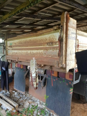 ขาย 6ล้อ ดั้ม ฮีโน่ เมกก้า 145แรง ปี56 ขาย 6ล้อ ดั้ม ฮีโน่ เมกก้า 145แรง ปี56