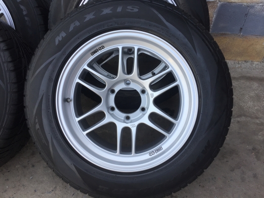 RPF1 ขอบ18 พร้อม ยางเปอร์เซ็นต์ MAXXIS 265 60 18 ขนาด 6 รู หน้า 9.5-10.5 แม็กใหม่แกะกล่อง ครบชุด 13900 RPF1 ขอบ18 พร้อม ยางเปอร์เซ็นต์ MAXXIS 265 60 18 ขนาด 6 รู หน้า 9.5-10.5 แม็กใหม่แกะกล่อง ครบชุด 13900