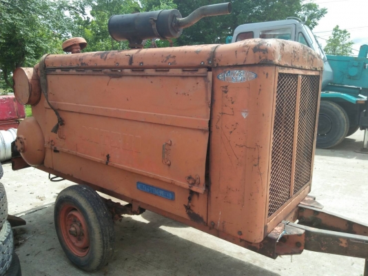 ขายถูก เครื่องปั๊มลม/เป่าท่อประปา ยี่ห้อ MITSUI DEUTZ รุ่น RV-50(แรงลม 175) ใช้งานได้ สนใจสอบถามได้ ขายถูก เครื่องปั๊มลม/เป่าท่อประปา ยี่ห้อ MITSUI DEUTZ รุ่น RV-50(แรงลม 175) ใช้งานได้ สนใจสอบถามได้