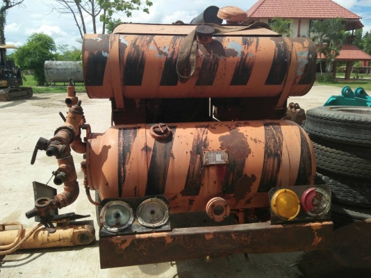 ขายถูก เครื่องปั๊มลม/เป่าท่อประปา ยี่ห้อ MITSUI DEUTZ รุ่น RV-50(แรงลม 175) ใช้งานได้ สนใจสอบถามได้ ขายถูก เครื่องปั๊มลม/เป่าท่อประปา ยี่ห้อ MITSUI DEUTZ รุ่น RV-50(แรงลม 175) ใช้งานได้ สนใจสอบถามได้