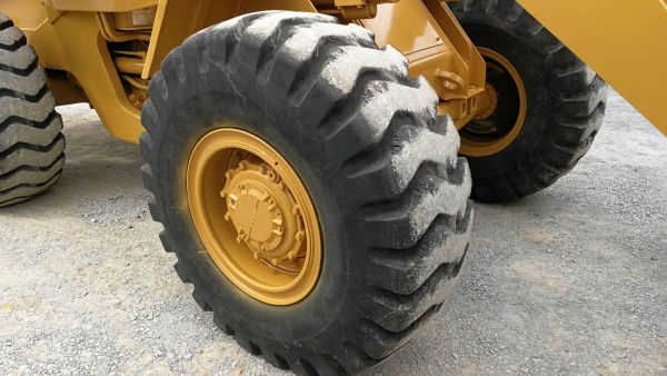 รถญี่ปุ่นเกรดA ขายถูก CAT 936 เก่าญี่ปุ่นแท้ สภาพสวย ราคาไม่แพง โทร.090-986-2521 อ๊อบ