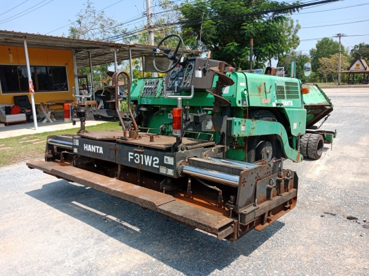 มาใหม่ พร้อมใช้ รถปูยาง 3เมตร HANTA F31W2 นำเข้าจากญี่ปุ่น โทร.090-986-2521 อ๊อบ มาใหม่ พร้อมใช้ รถปูยาง 3เมตร HANTA F31W2 นำเข้าจากญี่ปุ่น โทร.090-986-2521 อ๊อบ