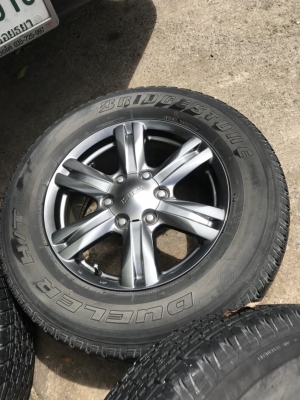 ล้อมิว x สีไฮเปอรขอบ 17 พร้อมยางปี15