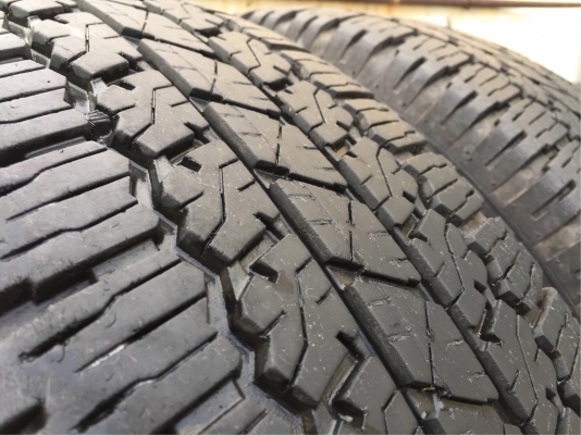 ยางคู่ Bridgestone 265 65 17 ปี17 ดอกเต็ม ไม่มีปะ ใช้ยาว จำนวน2เส้น ราคาไม่แพง ยางคู่ Bridgestone 265 65 17 ปี17 ดอกเต็ม ไม่มีปะ ใช้ยาว จำนวน2เส้น ราคาไม่แพง