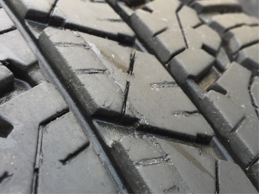 ยางคู่ Bridgestone 265 65 17 ปี17 ดอกเต็ม ไม่มีปะ ใช้ยาว จำนวน2เส้น ราคาไม่แพง ยางคู่ Bridgestone 265 65 17 ปี17 ดอกเต็ม ไม่มีปะ ใช้ยาว จำนวน2เส้น ราคาไม่แพง