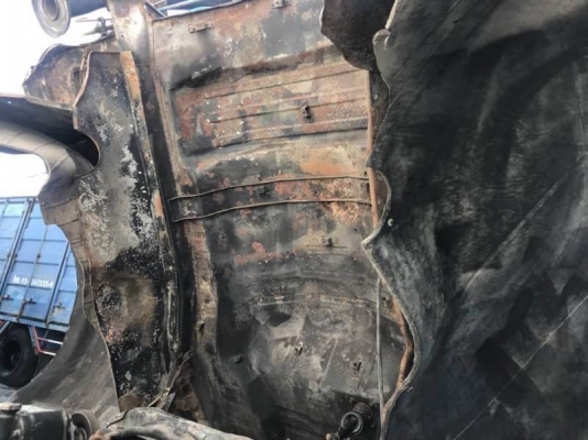 ขาย 295,000 บาท HINO FF177 ตู้ 10 บาน ยาว 7.2 เมตร เครื่อง EH700-168 แรง หัวบาง ยางดี คัสชีสวย เอกสารเล่มทะเบียน  รถอยู่   นครปฐม โทร 0610710295