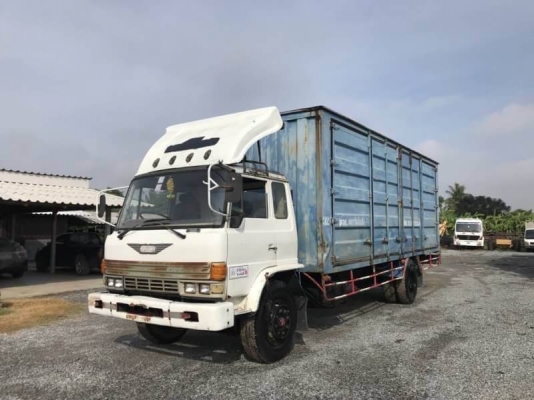 ขาย 295,000 บาท HINO FF177 ตู้ 10 บาน ยาว 7.2 เมตร เครื่อง EH700-168 แรง หัวบาง ยางดี คัสชีสวย เอกสารเล่มทะเบียน  รถอยู่   นครปฐม โทร 0610710295
