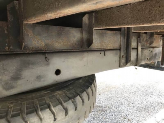 ขาย 295,000 บาท HINO FF177 ตู้ 10 บาน ยาว 7.2 เมตร เครื่อง EH700-168 แรง หัวบาง ยางดี คัสชีสวย เอกสารเล่มทะเบียน  รถอยู่   นครปฐม โทร 0610710295