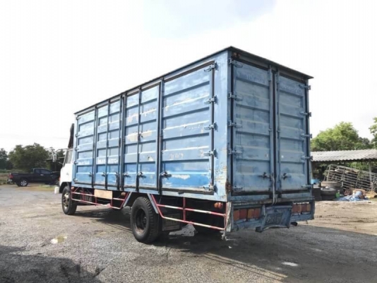 ขาย 295,000 บาท HINO FF177 ตู้ 10 บาน ยาว 7.2 เมตร เครื่อง EH700-168 แรง หัวบาง ยางดี คัสชีสวย เอกสารเล่มทะเบียน  รถอยู่   นครปฐม โทร 0610710295
