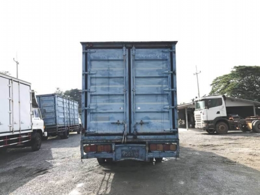 ขาย 295,000 บาท HINO FF177 ตู้ 10 บาน ยาว 7.2 เมตร เครื่อง EH700-168 แรง หัวบาง ยางดี คัสชีสวย เอกสารเล่มทะเบียน  รถอยู่   นครปฐม โทร 0610710295