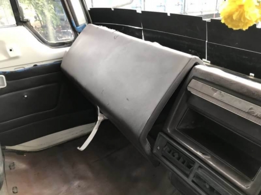 ขาย 295,000 บาท HINO FF177 ตู้ 10 บาน ยาว 7.2 เมตร เครื่อง EH700-168 แรง หัวบาง ยางดี คัสชีสวย เอกสารเล่มทะเบียน  รถอยู่   นครปฐม โทร 0610710295