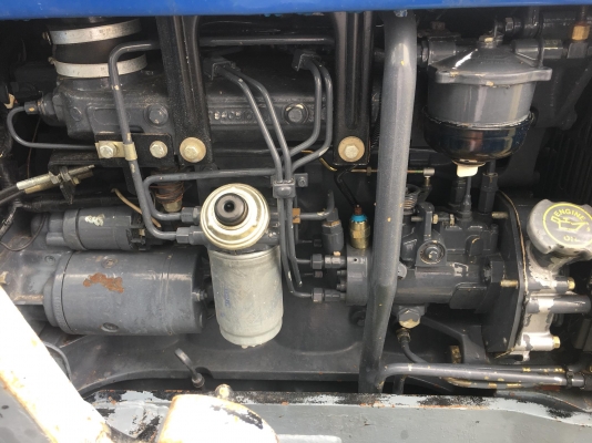 ขาย 6640 NEW HOLLAND เกียร์ธรรมดา ไม่มีแอร์