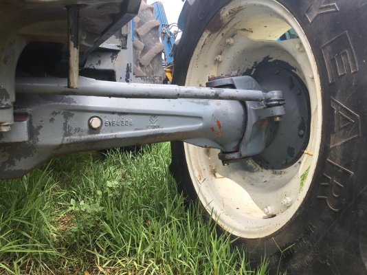 ขาย 6640 NEW HOLLAND เกียร์ธรรมดา ไม่มีแอร์