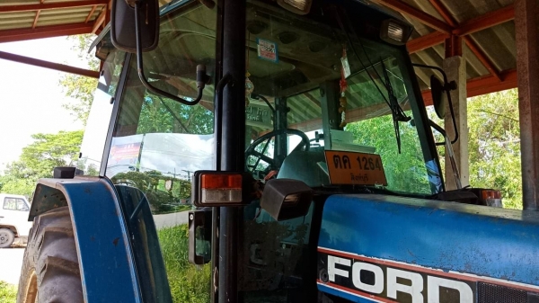 ขาย FORD 6640 ตู้แอร์ สองเพลา