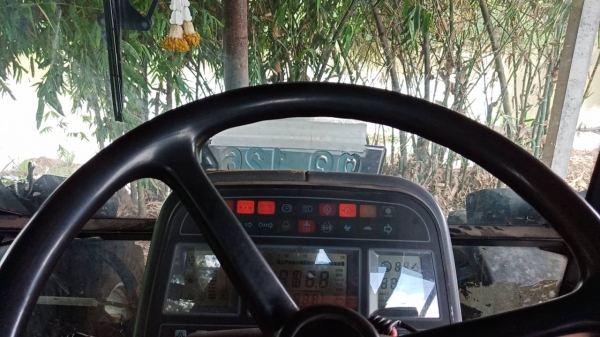 ขาย FORD 6640 ตู้แอร์ สองเพลา