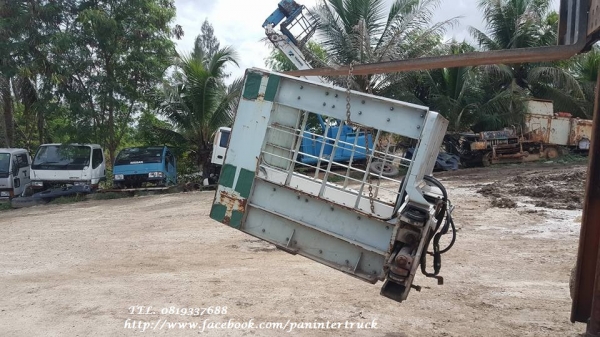 FROM JAPAN*ตัวหนีบกระดาษ /ม้วนกระดาษ สำหรับรถยก(ROLL HANDLING FORKLIFT ATTACHMENT)สินค้าเก่านอก ราคาเพียง 25,000 บาท สนใจติดต่อ 0819337688