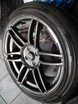 ขอบ 17 กว้าง 8 พร้อมยางกลางปี 16 ราคา 7900 บาท